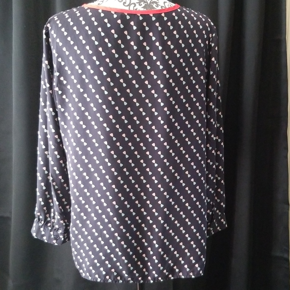 COLLECTIVE CONCEPTS BUTTON DOWN - Picture 3 of 3